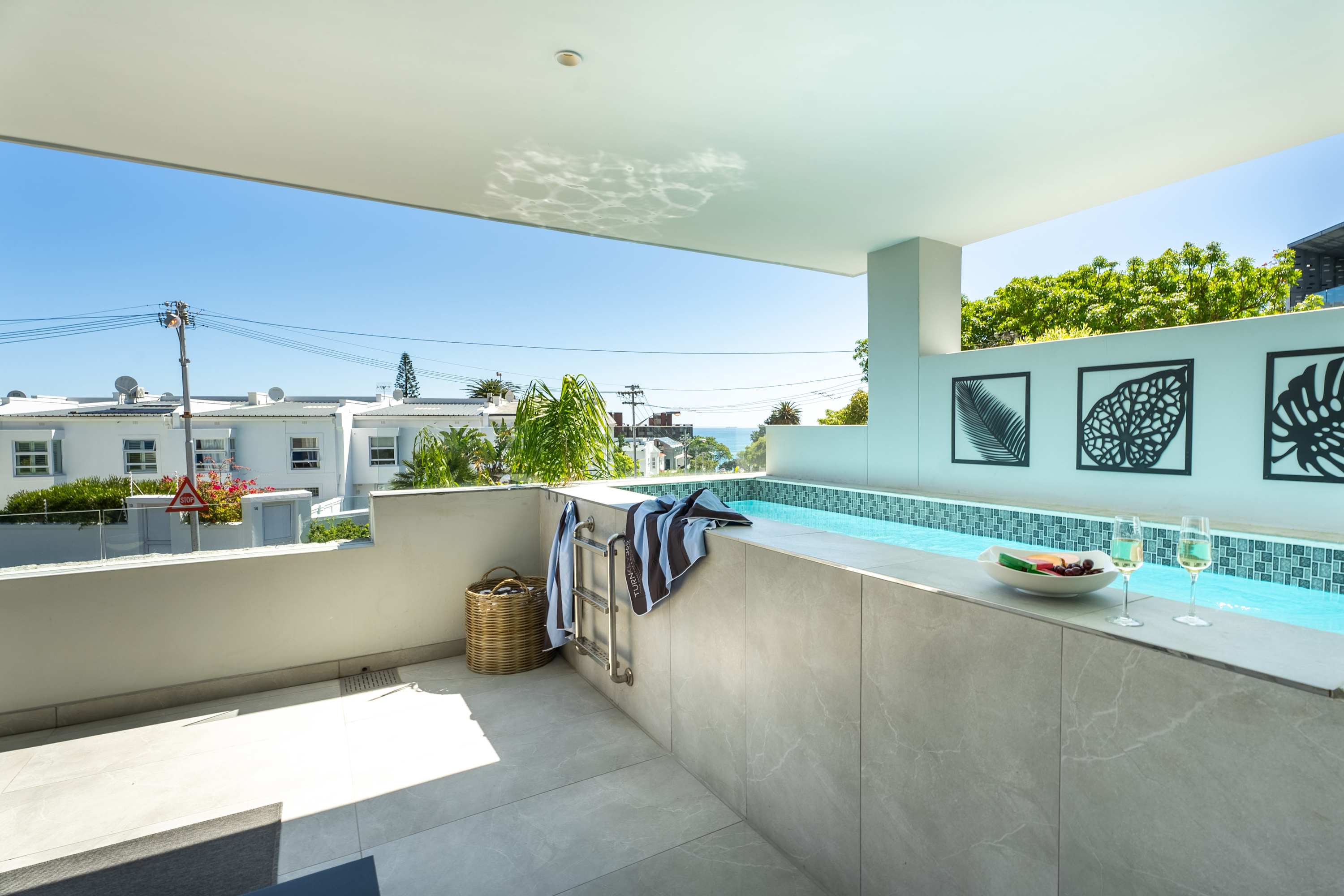 Terrace Royale, Camps Bay
