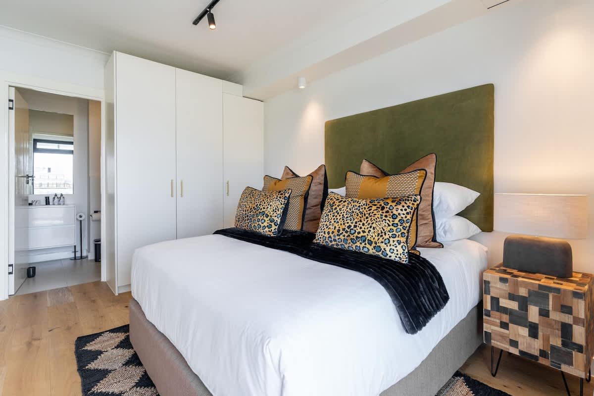 property_[object Object]_12