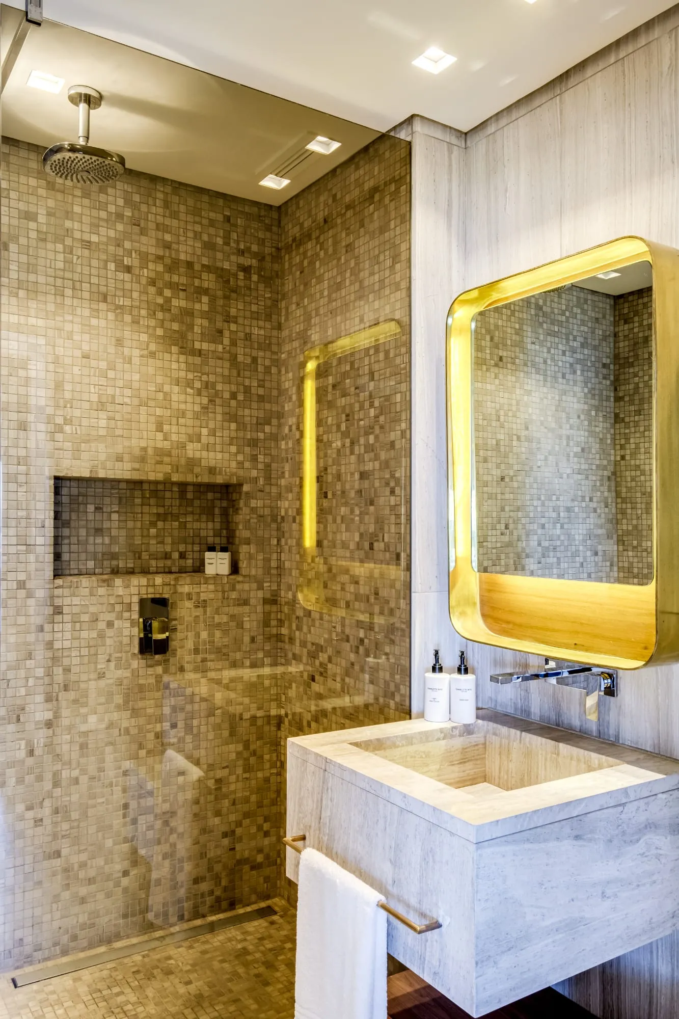 property_[object Object]_22