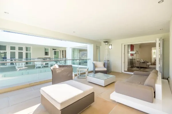 property_[object Object]_33