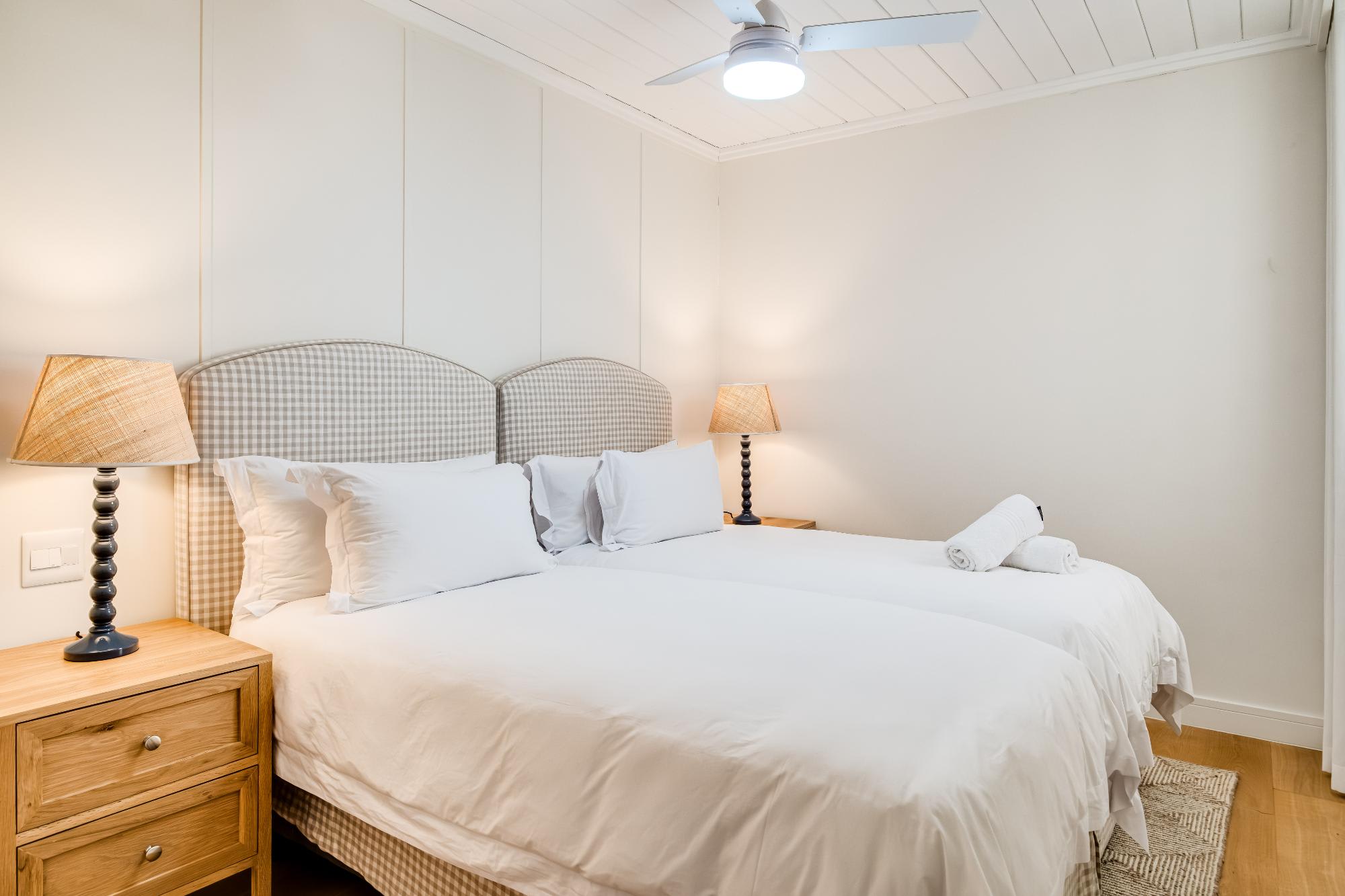 property_[object Object]_25