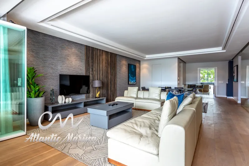 property_[object Object]_40