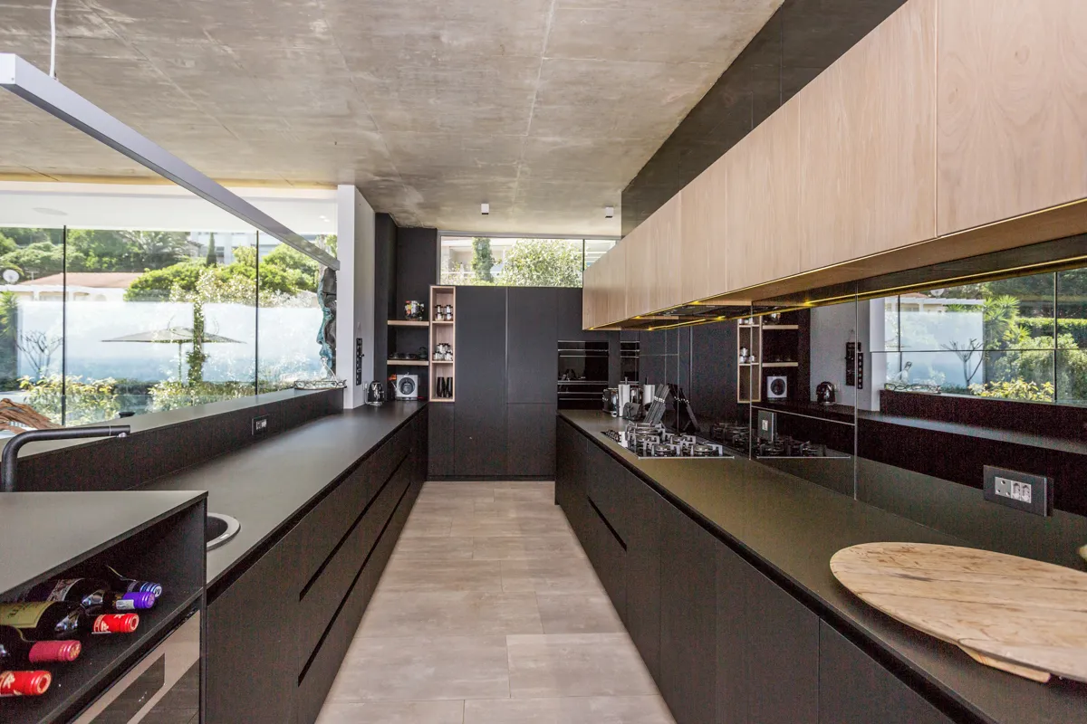 property_[object Object]_7