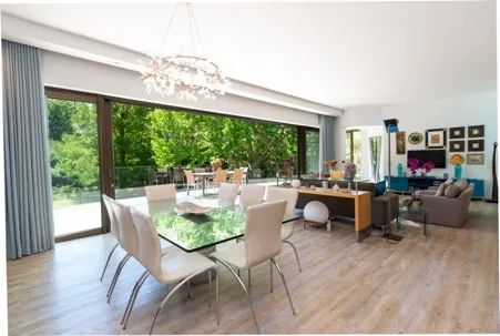 property_[object Object]_29