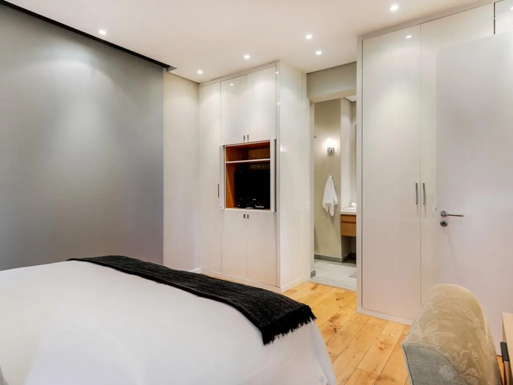 property_[object Object]_4