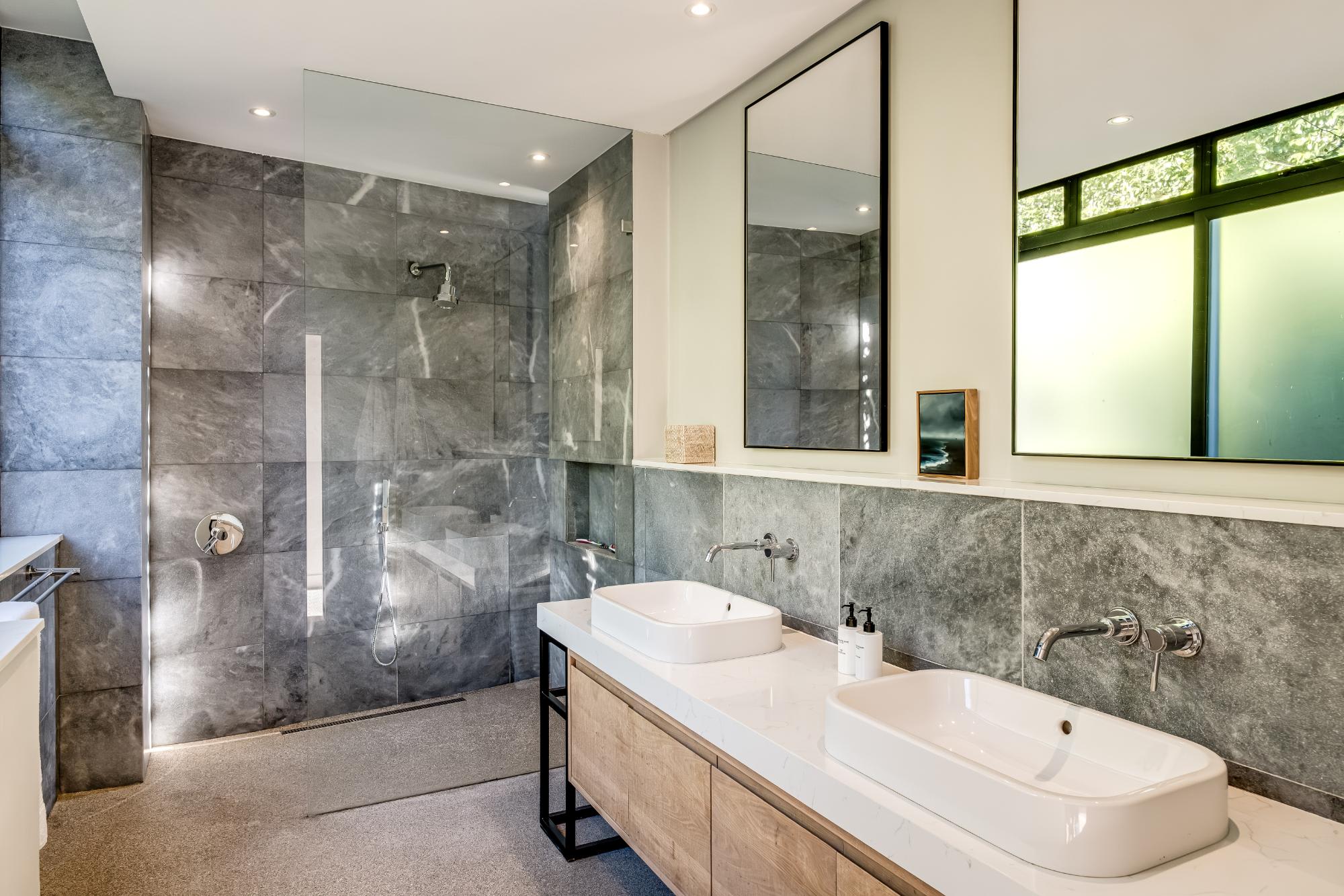 property_[object Object]_28