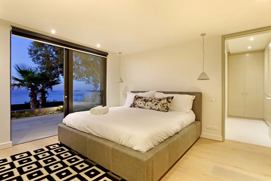 property_[object Object]_9