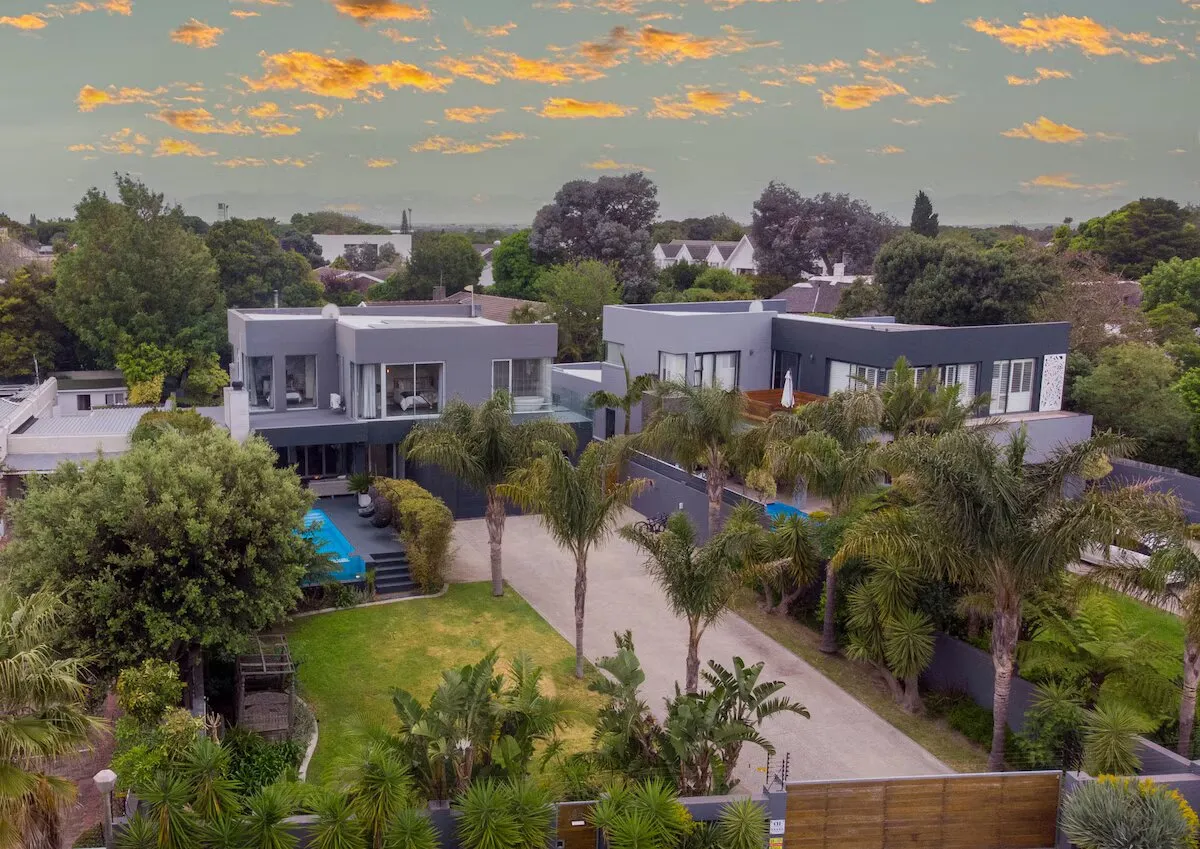 property_[object Object]_9