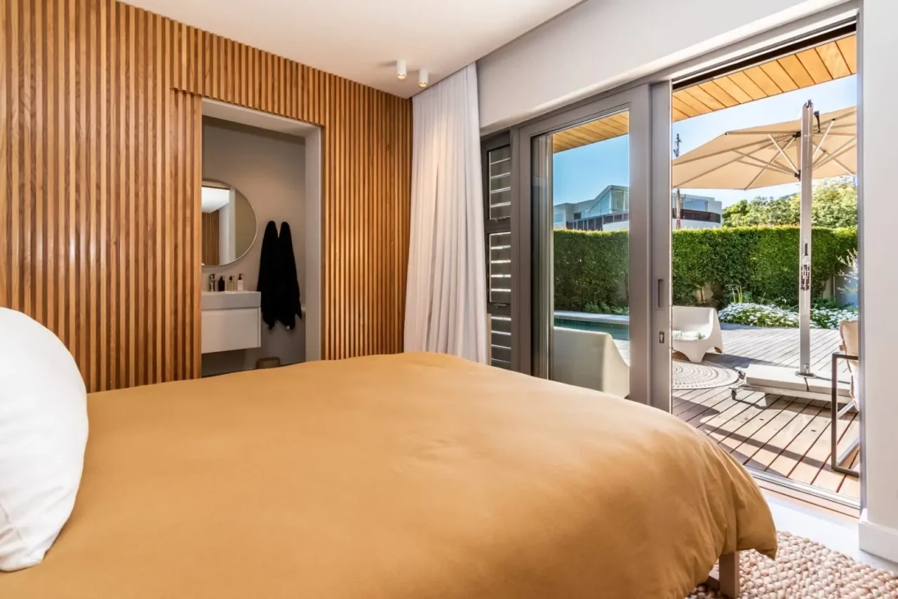 property_[object Object]_10