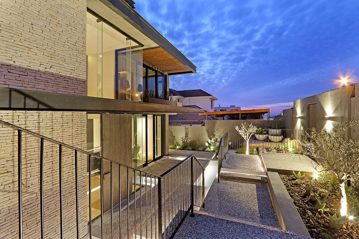 property_[object Object]_4