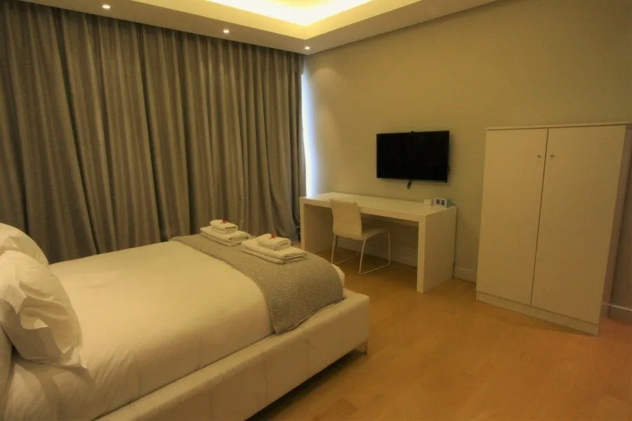 property_[object Object]_16