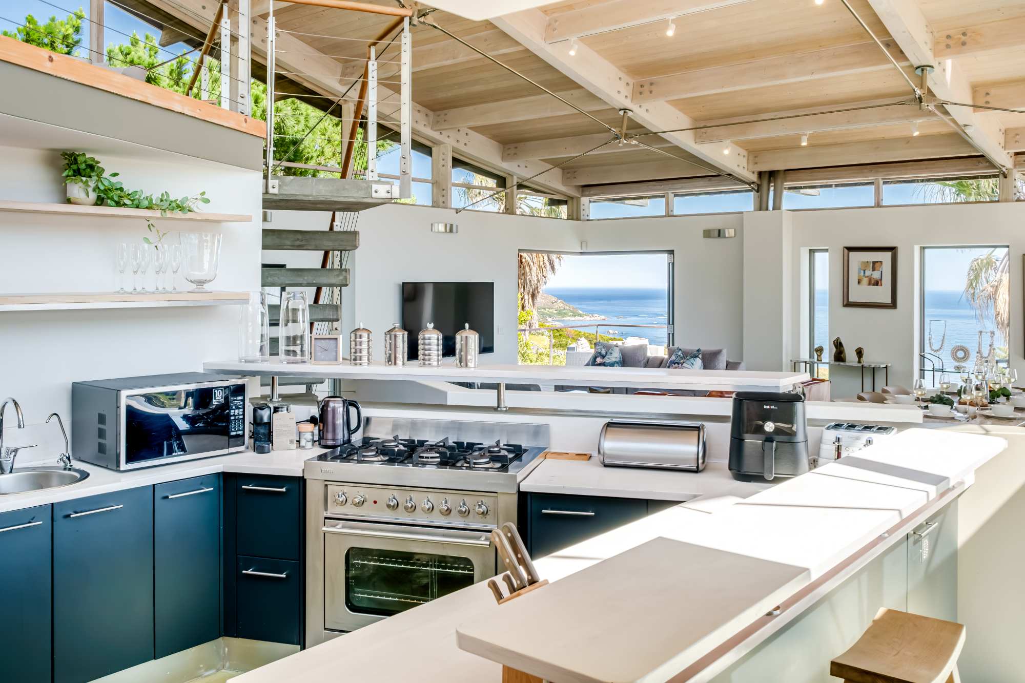 property_[object Object]_12