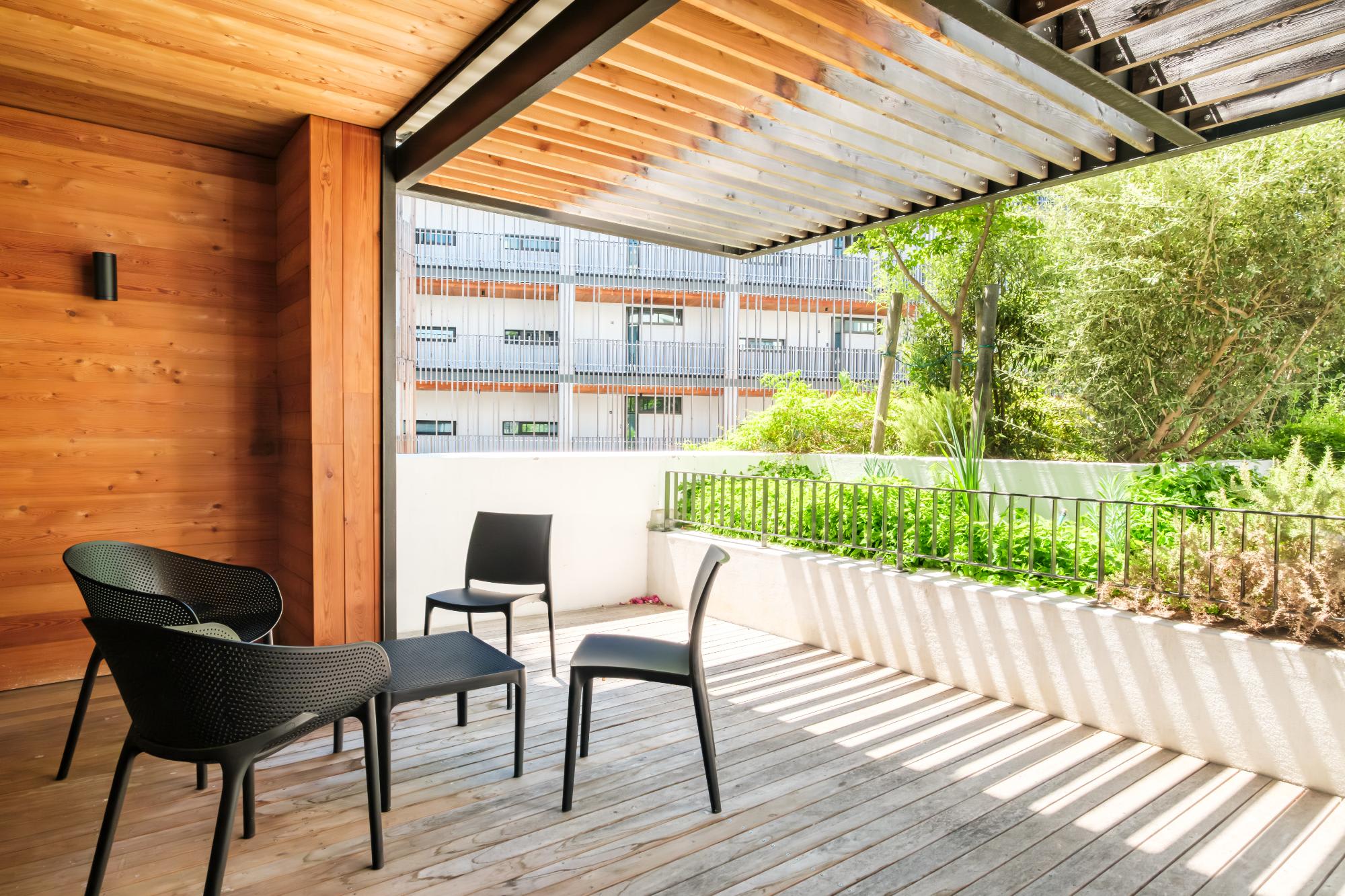 property_[object Object]_4