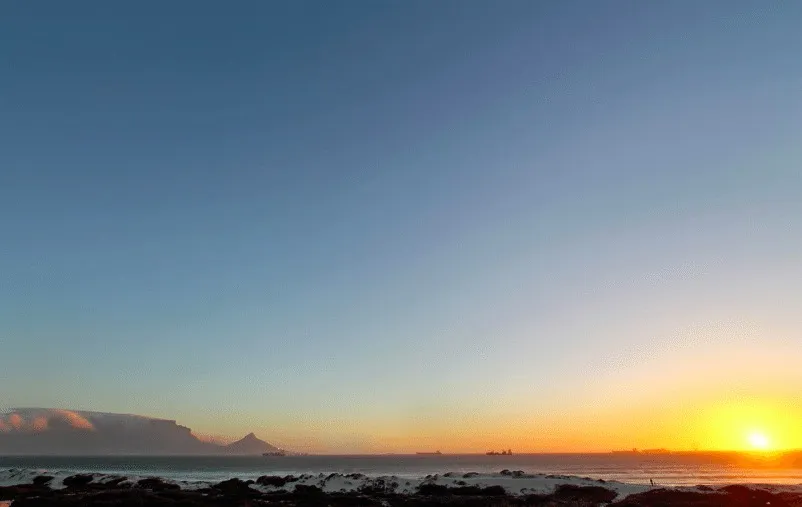 Dolphin Beach H104, Bloubergstrand