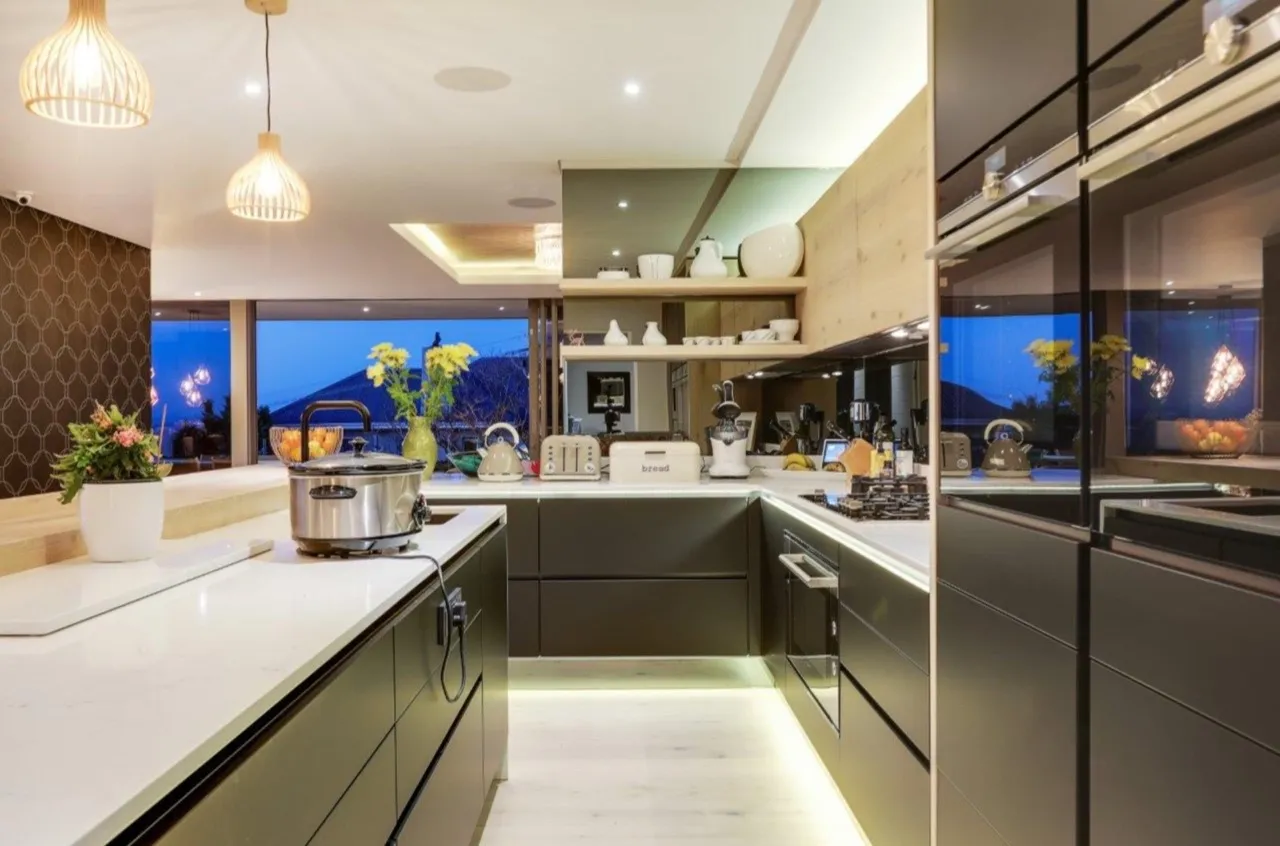 property_[object Object]_17