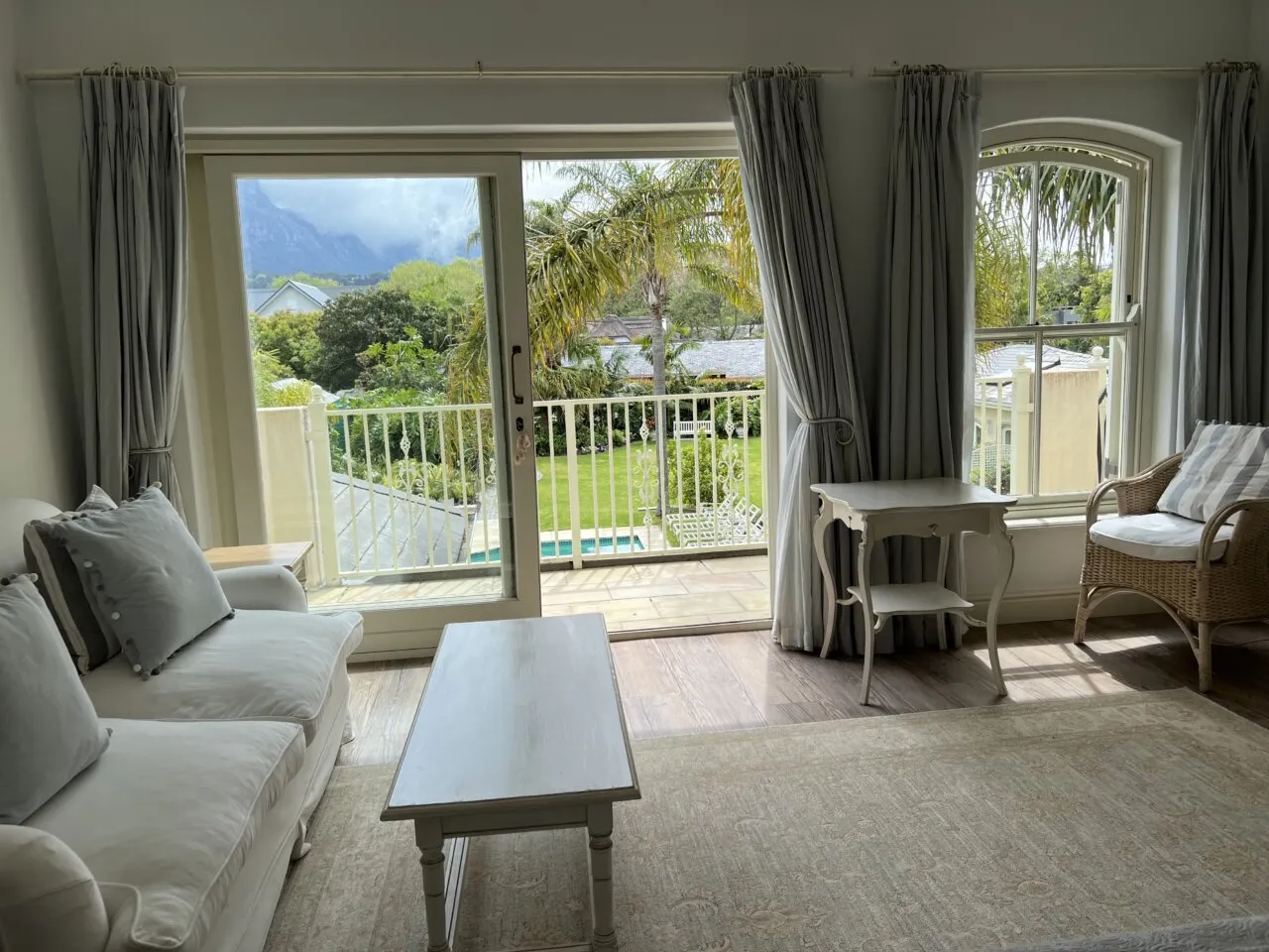 property_[object Object]_73