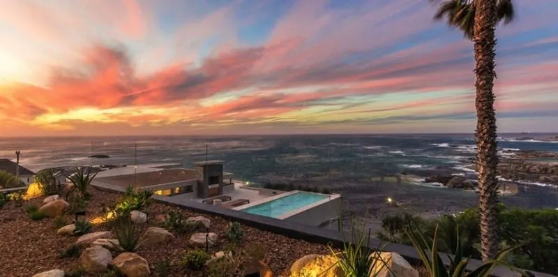 The Phoenix, Camps Bay