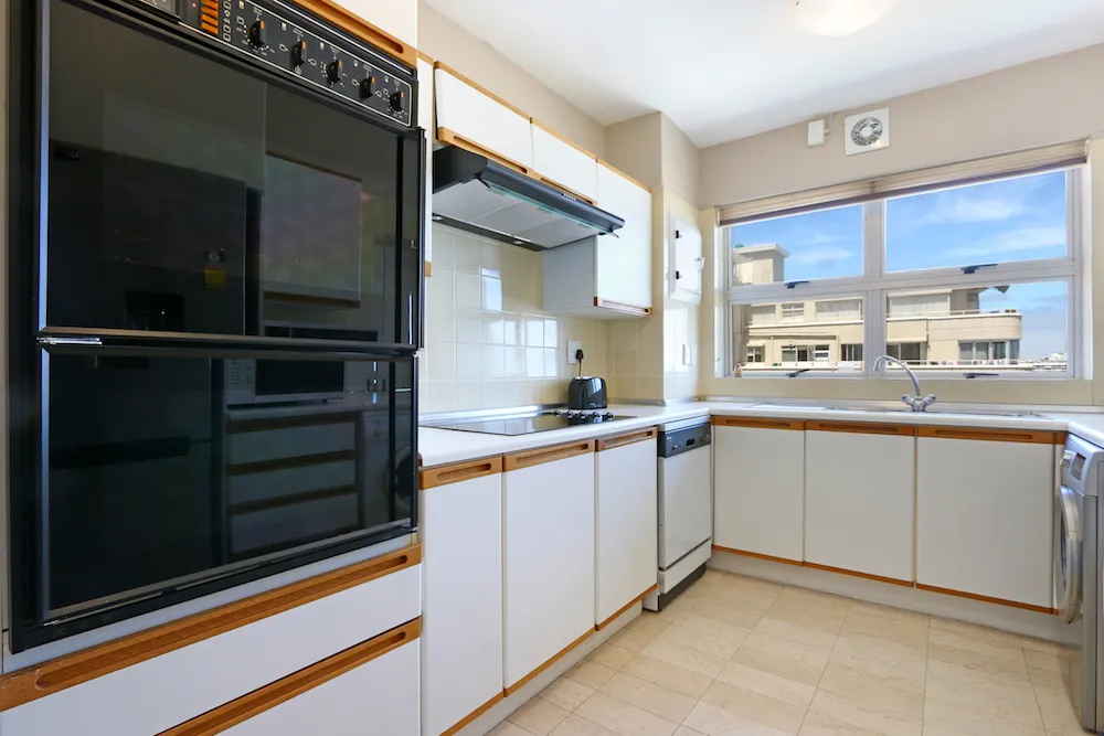 property_[object Object]_9