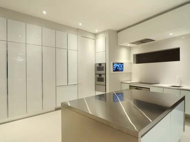 property_[object Object]_18