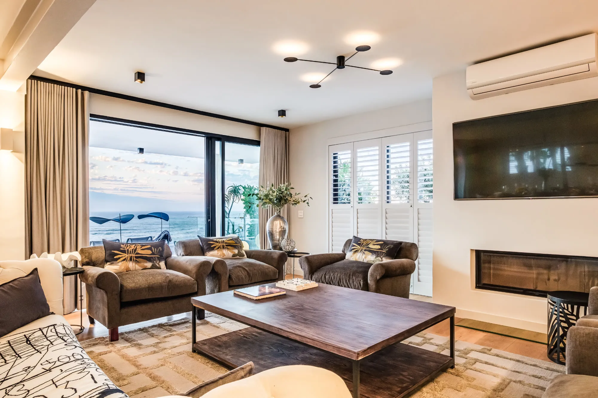 property_[object Object]_9