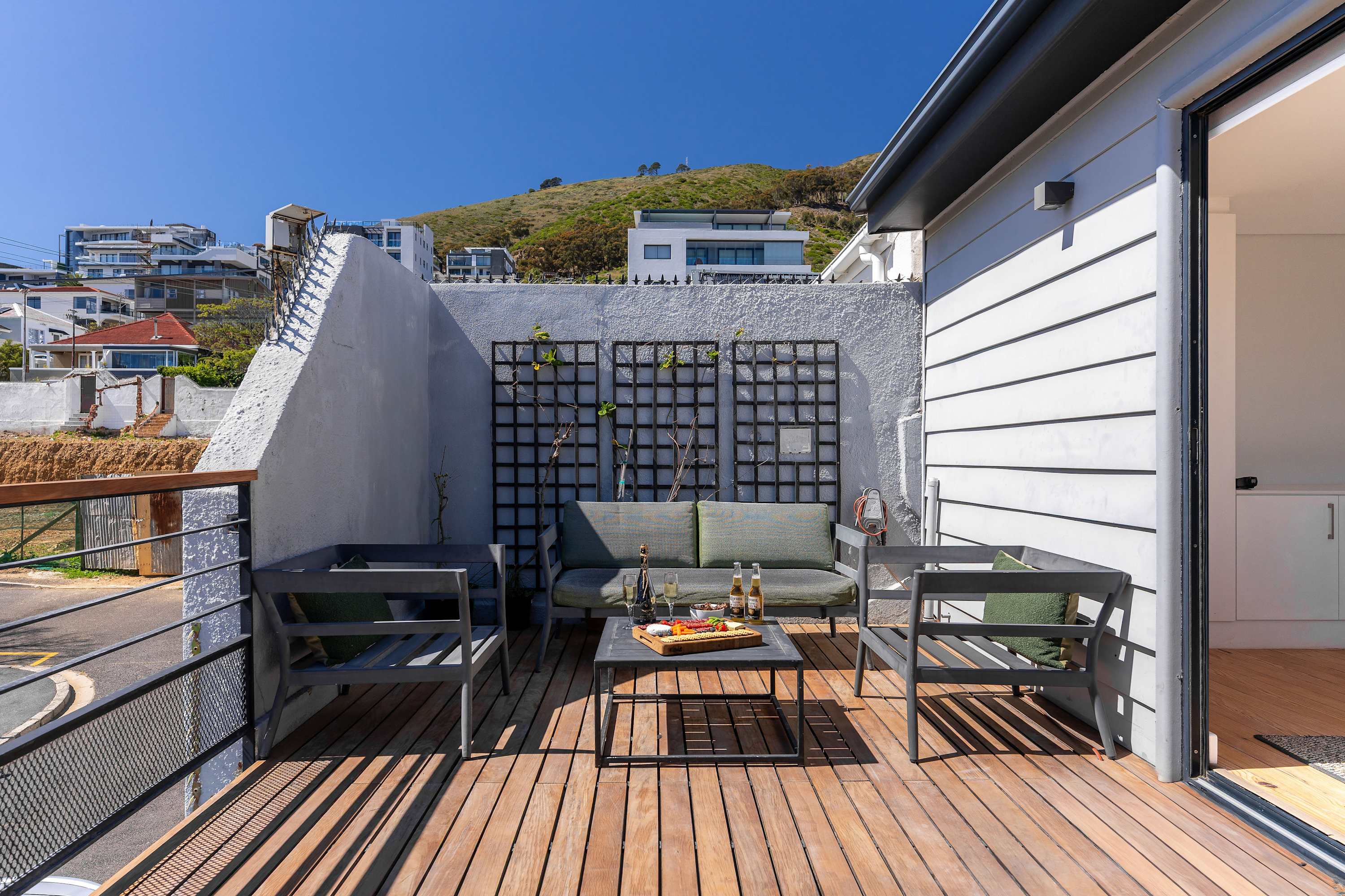 property_[object Object]_18