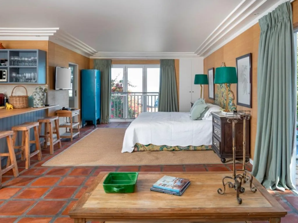 property_[object Object]_4