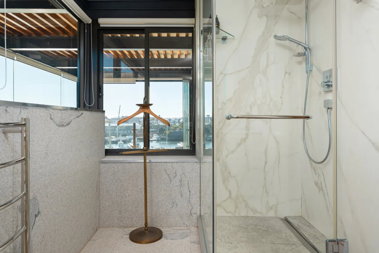 property_[object Object]_37