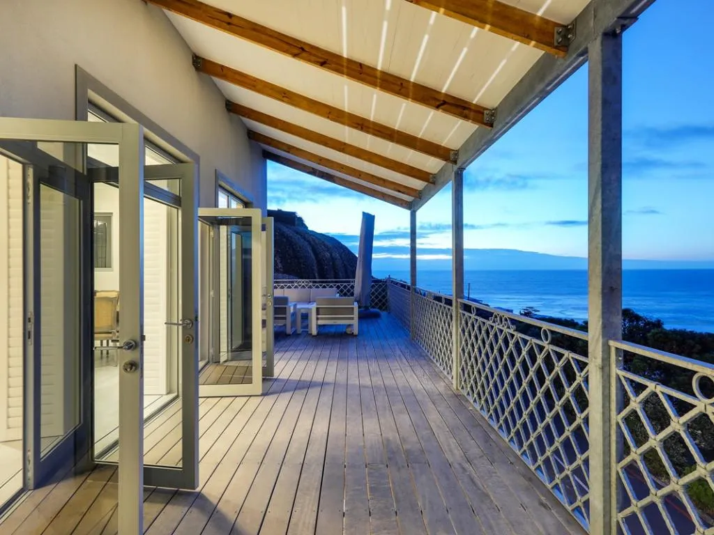 property_[object Object]_16