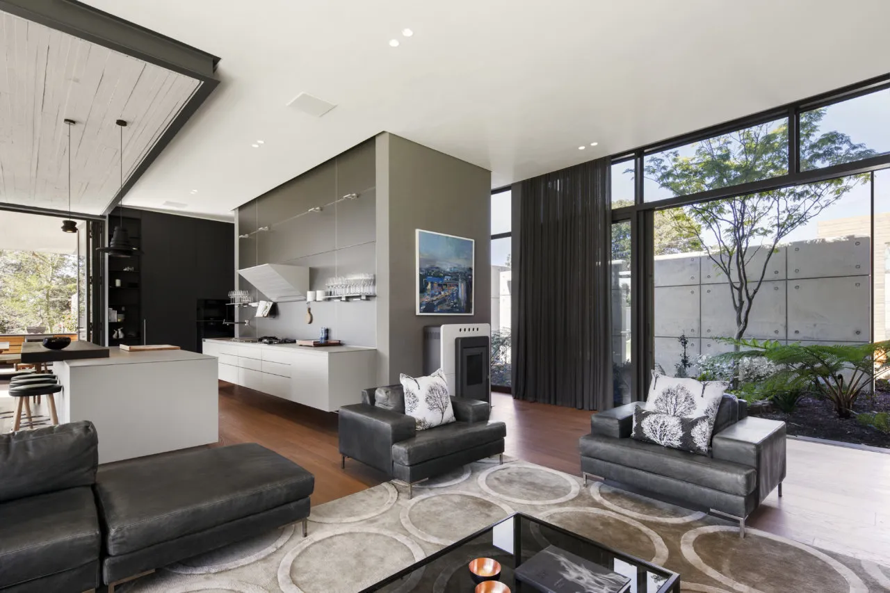 property_[object Object]_13