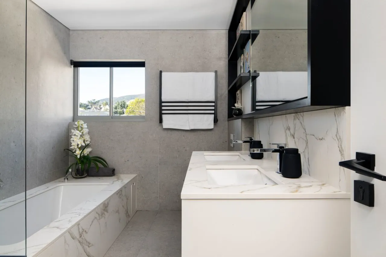 property_[object Object]_3