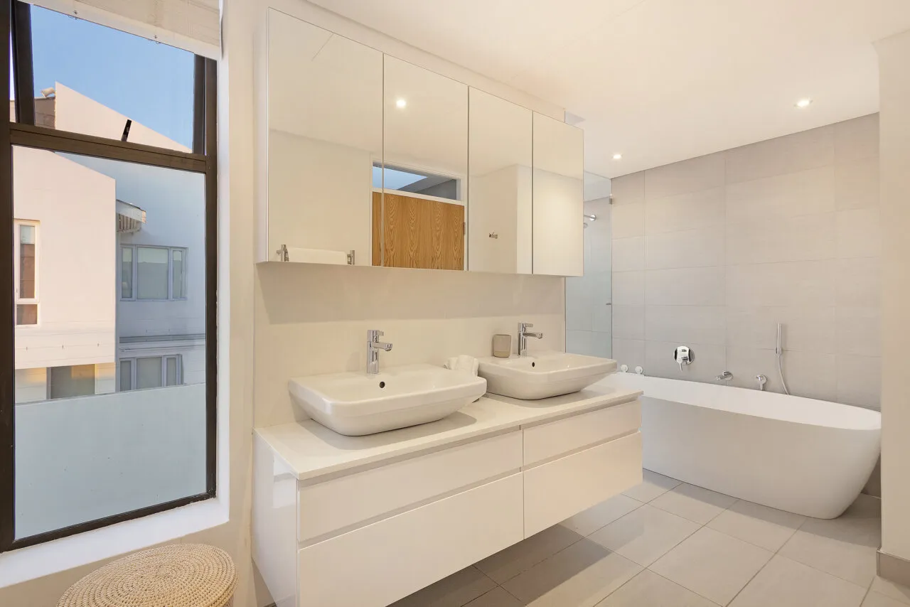 property_[object Object]_72