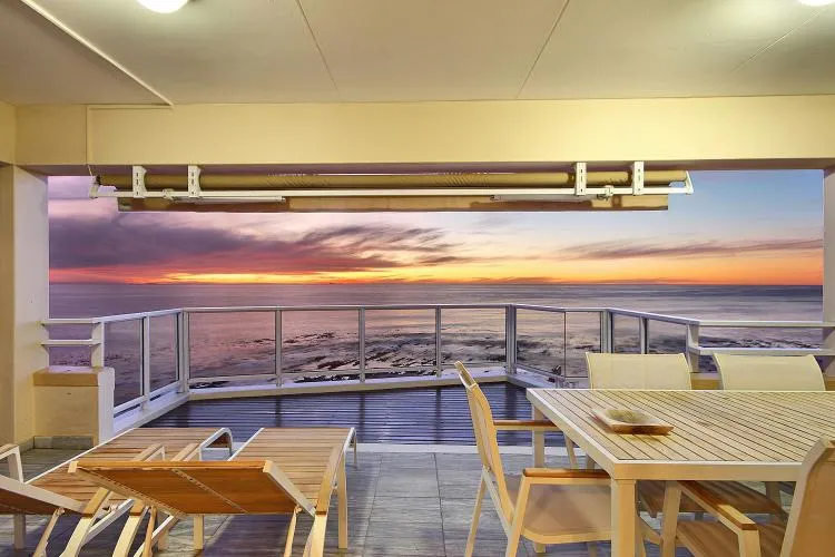 Beach Road Penthouse, Sea Point