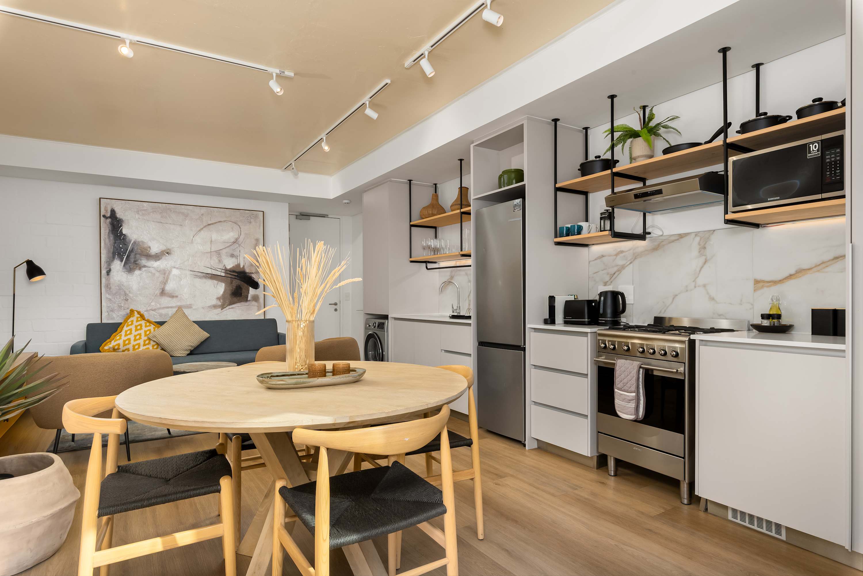 property_[object Object]_7