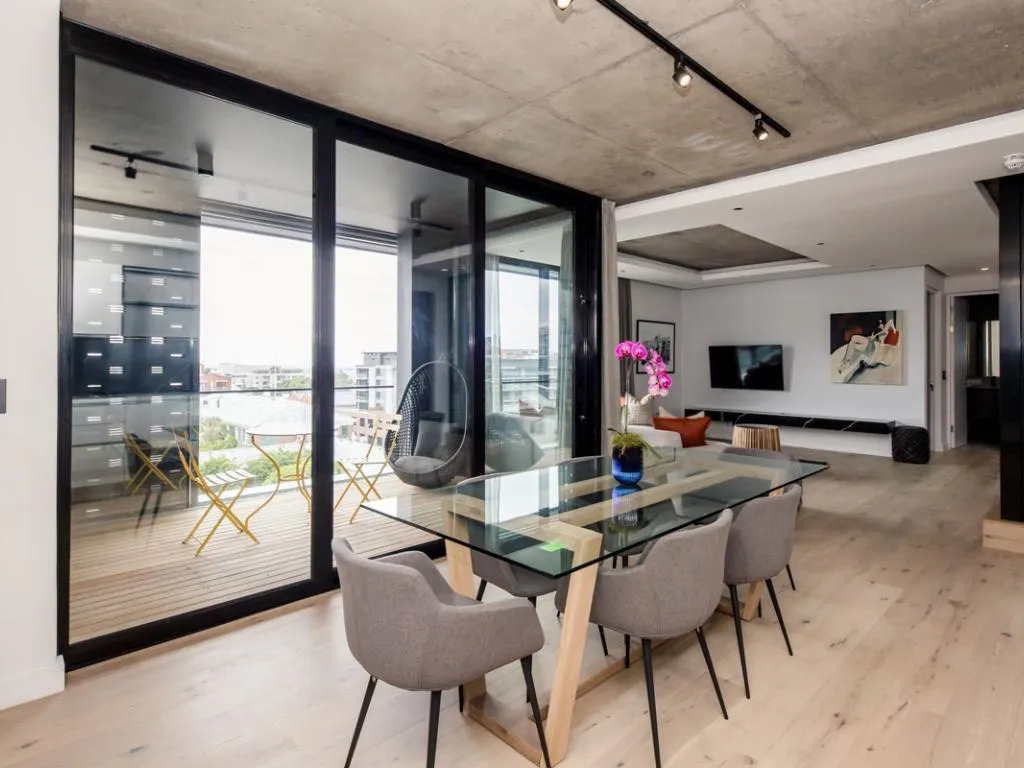 property_[object Object]_7