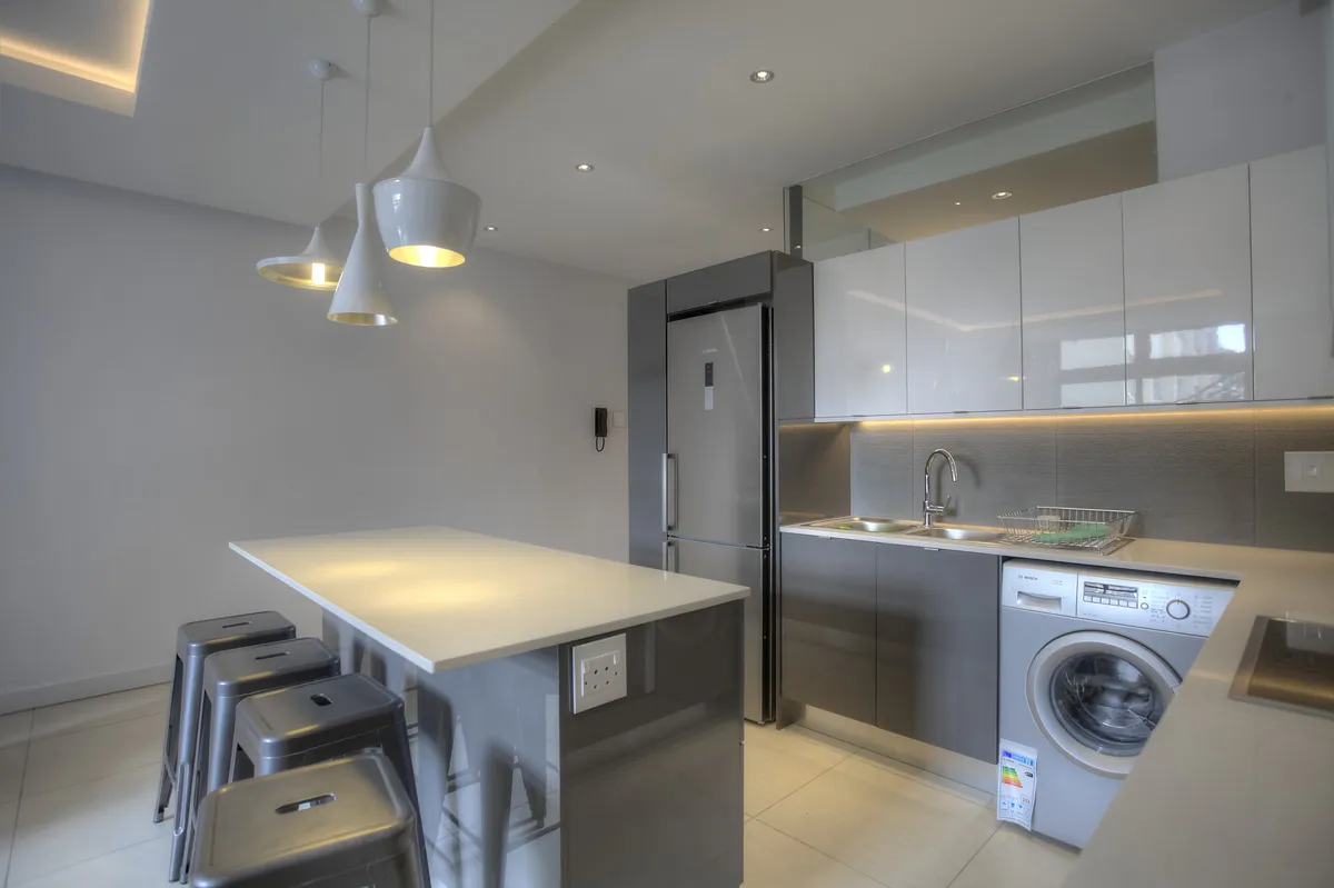 property_[object Object]_4