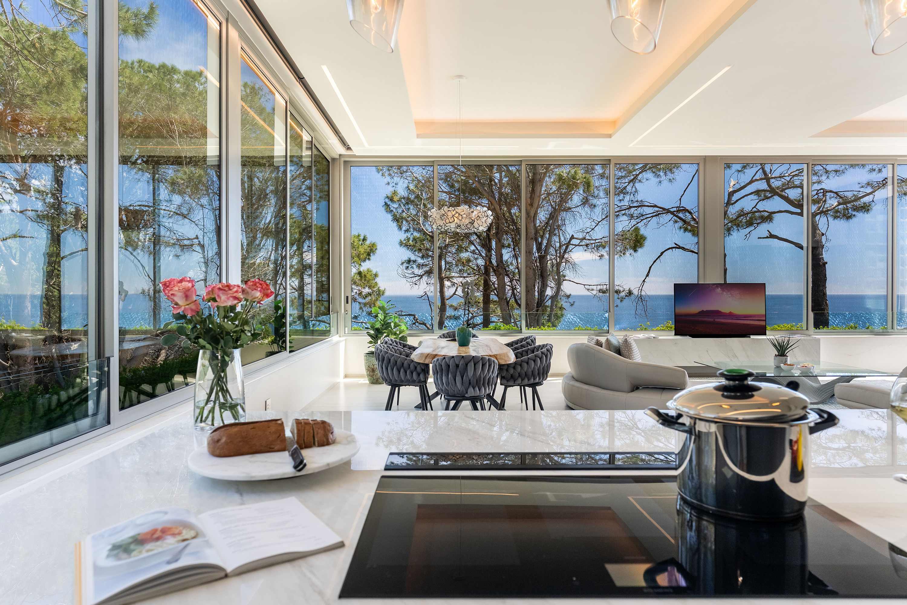 property_[object Object]_16