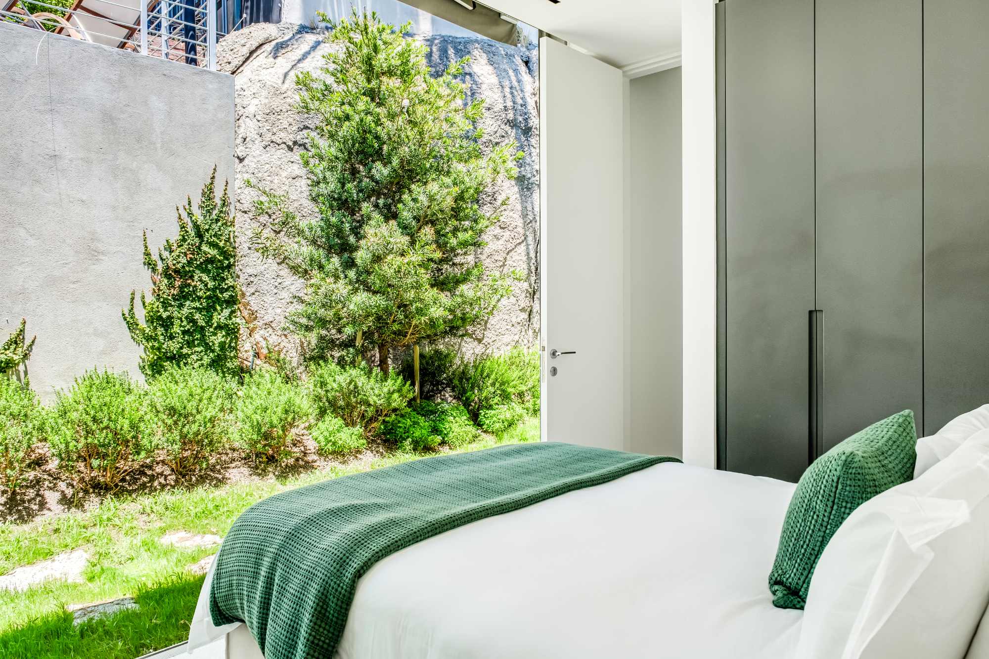 property_[object Object]_23