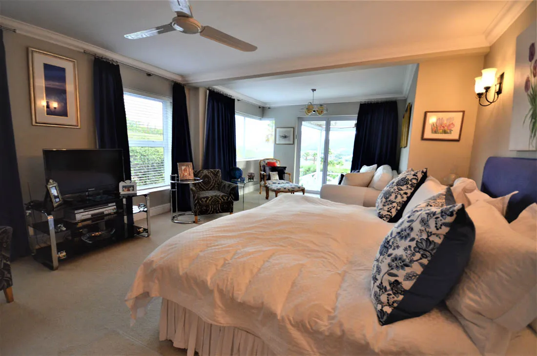 property_[object Object]_10