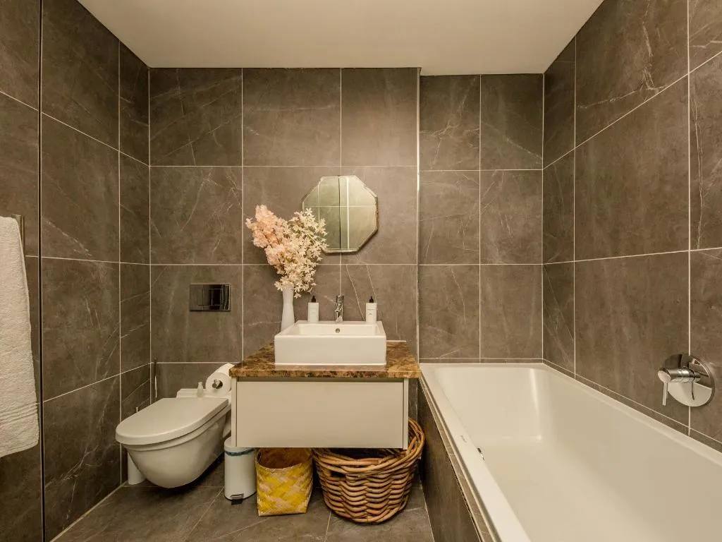 property_[object Object]_7