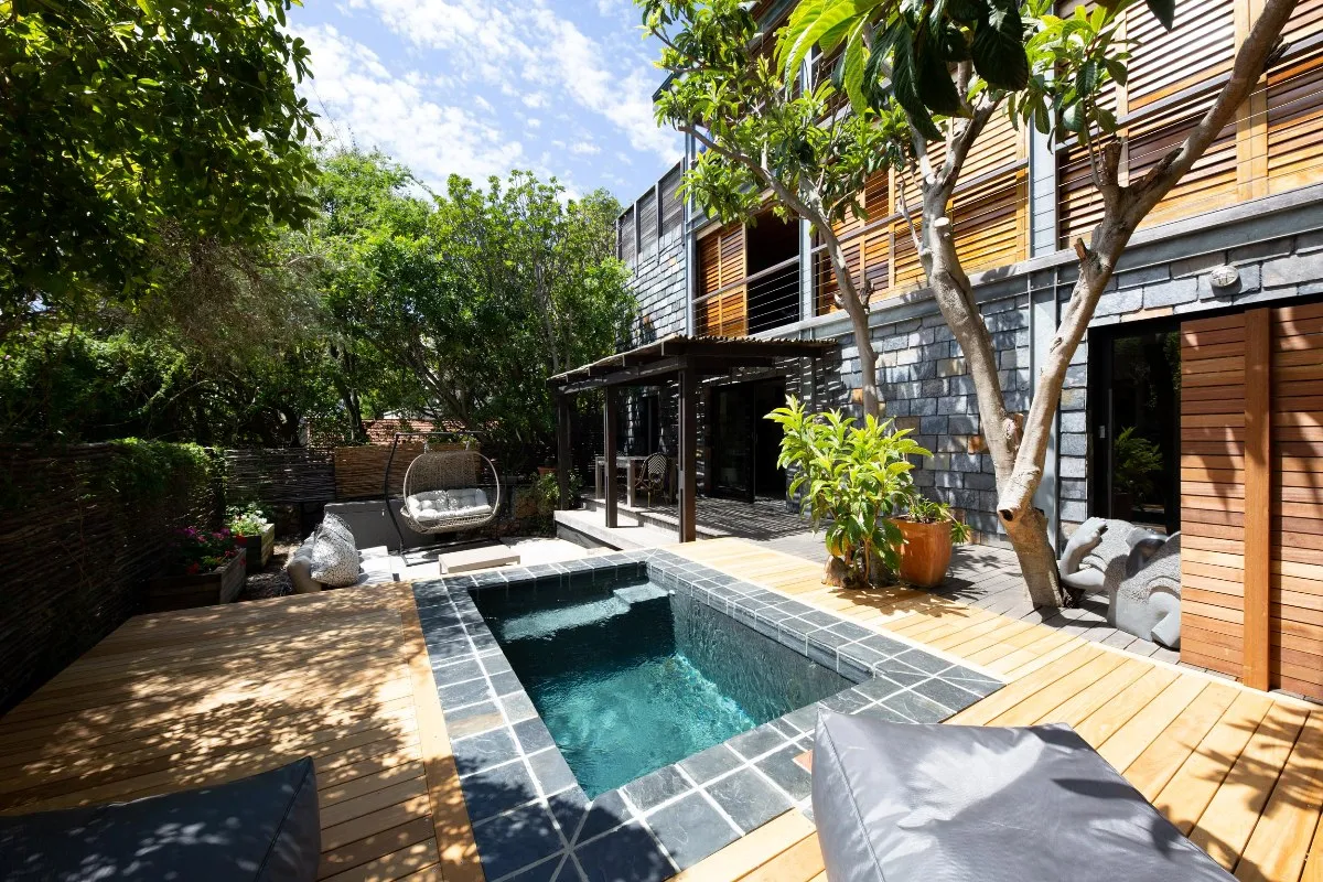 property_[object Object]_18