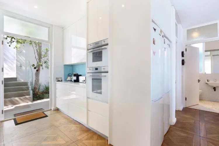 property_[object Object]_11