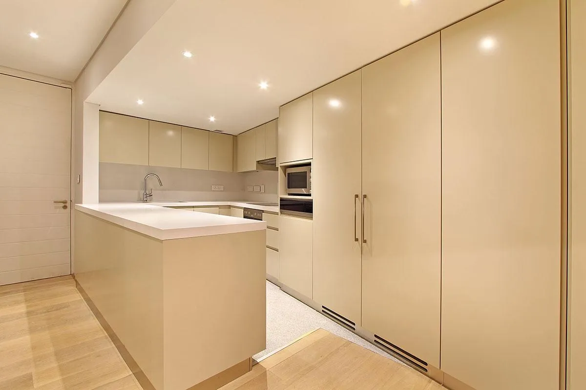 property_[object Object]_6