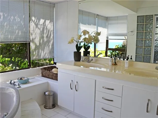 property_[object Object]_18