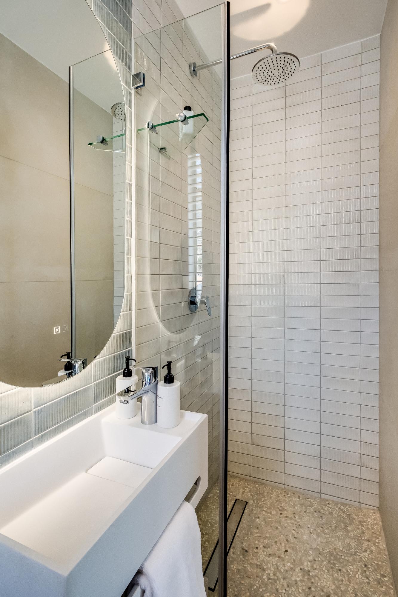 property_[object Object]_32