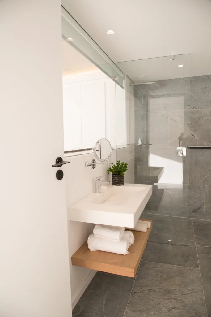 property_[object Object]_11