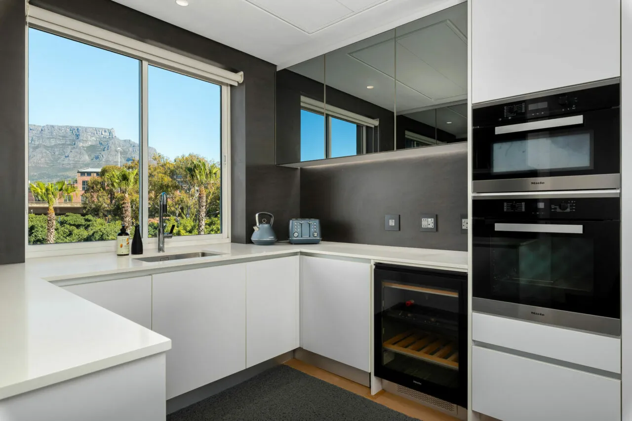 property_[object Object]_6