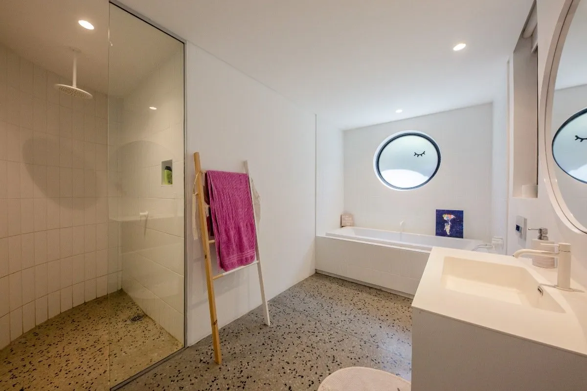 property_[object Object]_16