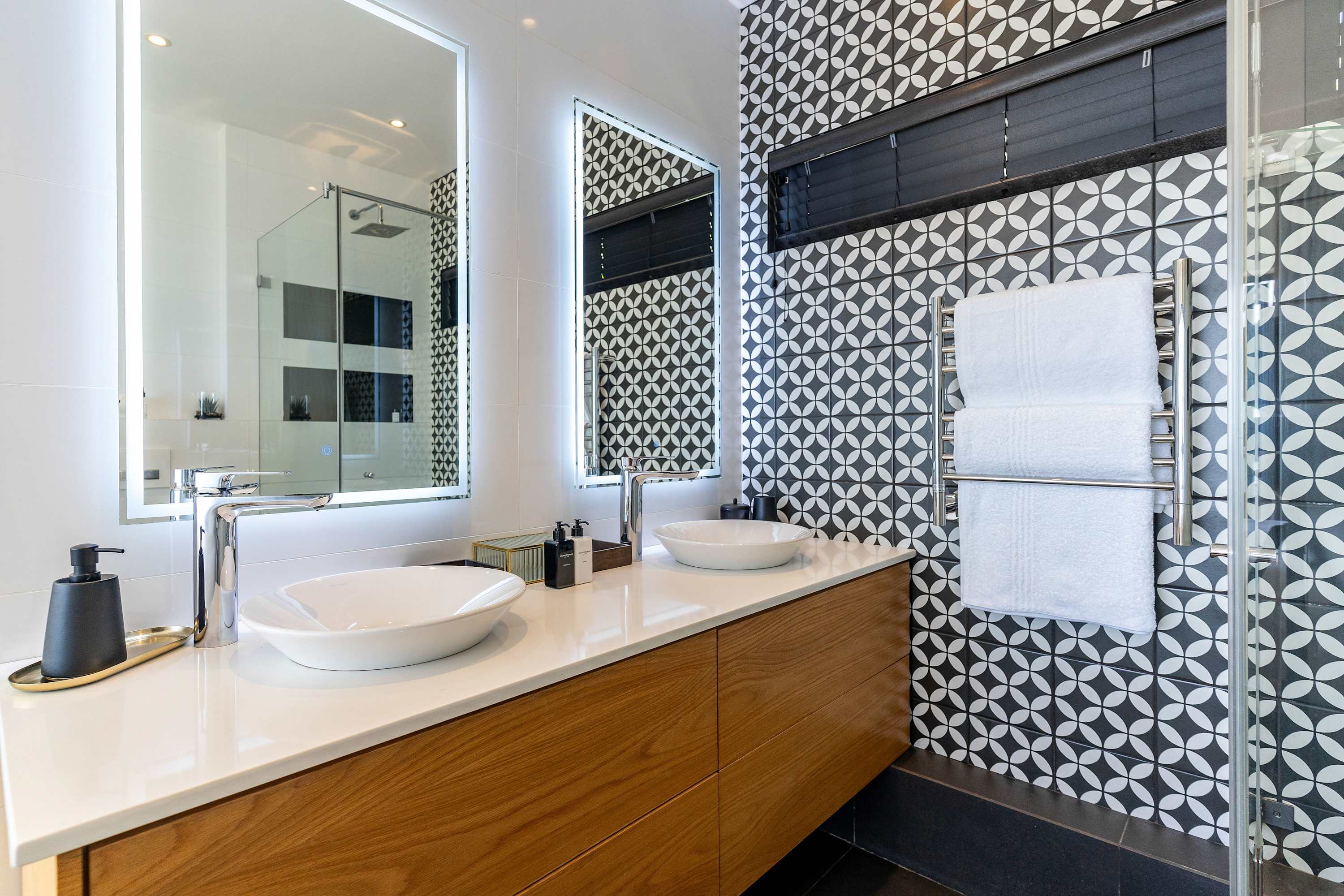 property_[object Object]_22