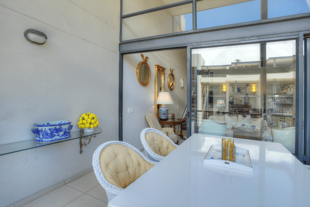 property_[object Object]_6