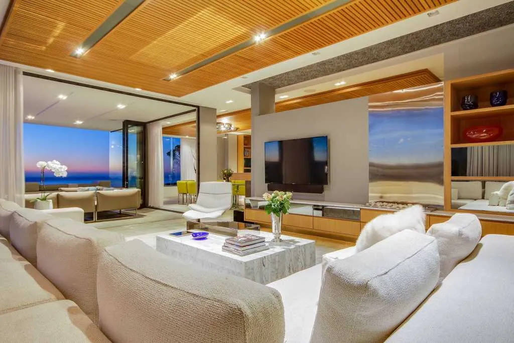 property_[object Object]_19